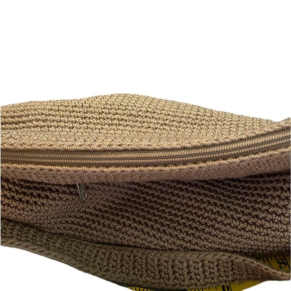 The Sak Beige Woven Classic Handbag With Strap Inside / Outside Pockets - Picture 6 of 9